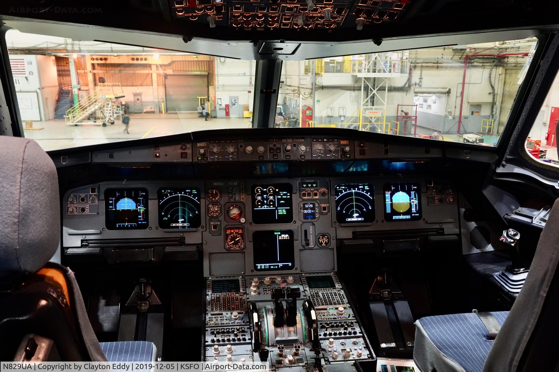 N829UA, 2000 Airbus A319-131 C/N 1211, SFO 2019.