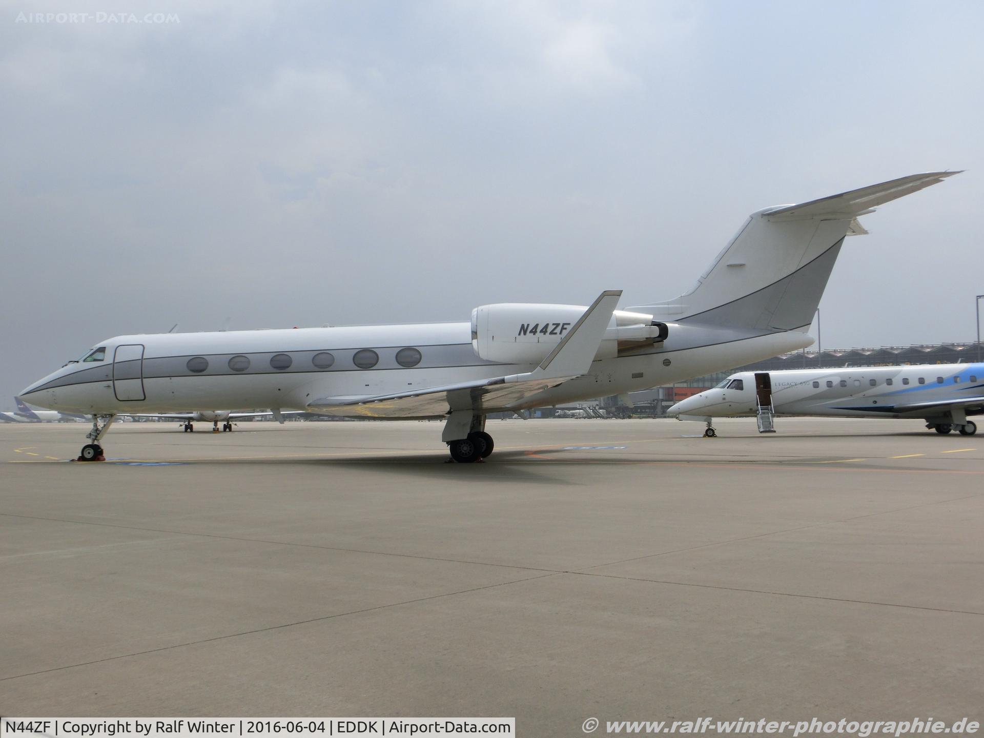 N44ZF, 1987 Gulfstream Aerospace G-IV C/N 1029, Gulfstream Aerospace G-IV - Zyman Aviation - 1029 - N44ZF - 04.06.2016 - CGN