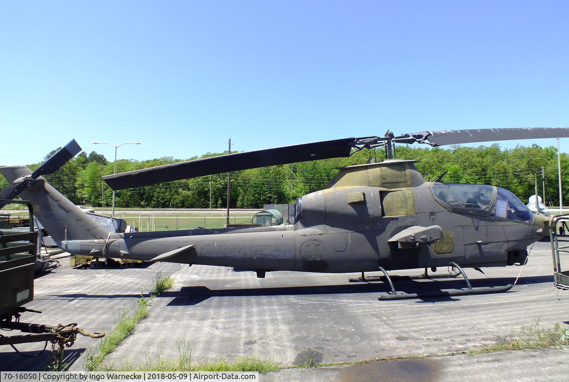 70-16050, 1970 Bell AH-1S Cobra C/N 20994, Bell AH-1S Cobra at the Arkansas Air & Military Museum, Fayetteville AR