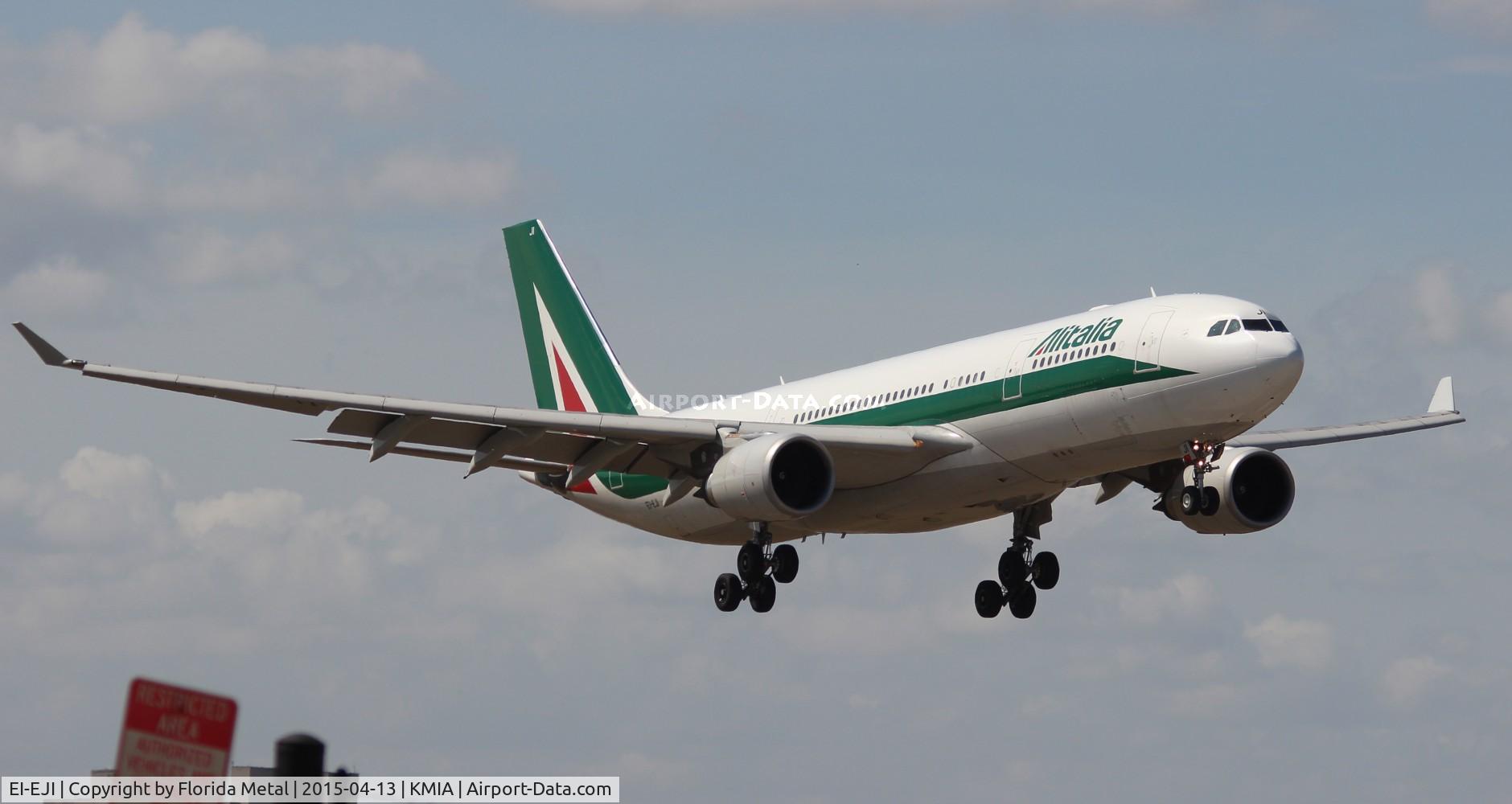 EI-EJI, 2011 Airbus A330-202 C/N 1218, MIA 2015