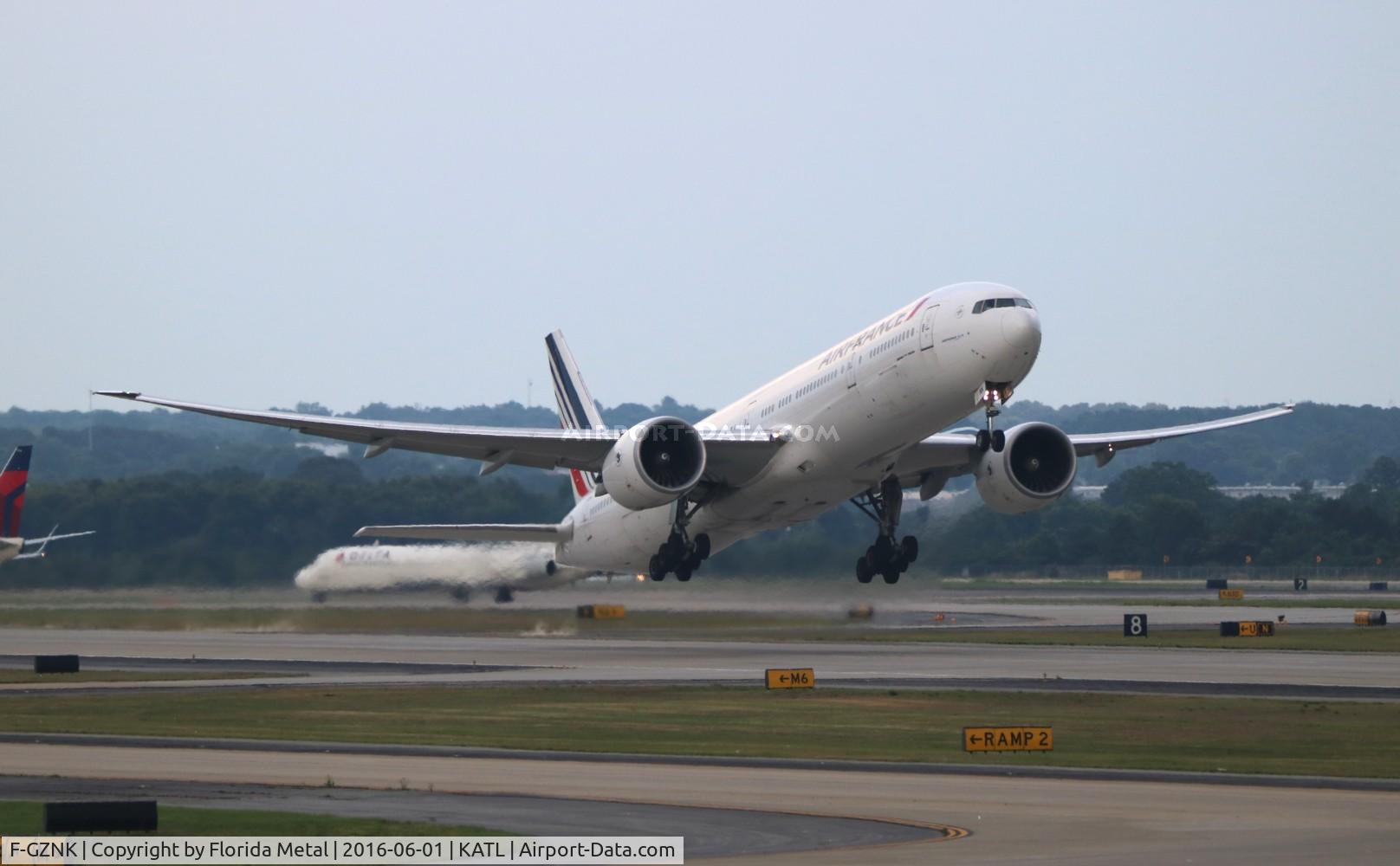 F-GZNK, 2011 Boeing 777-328/ER C/N 39971, ATL 2016