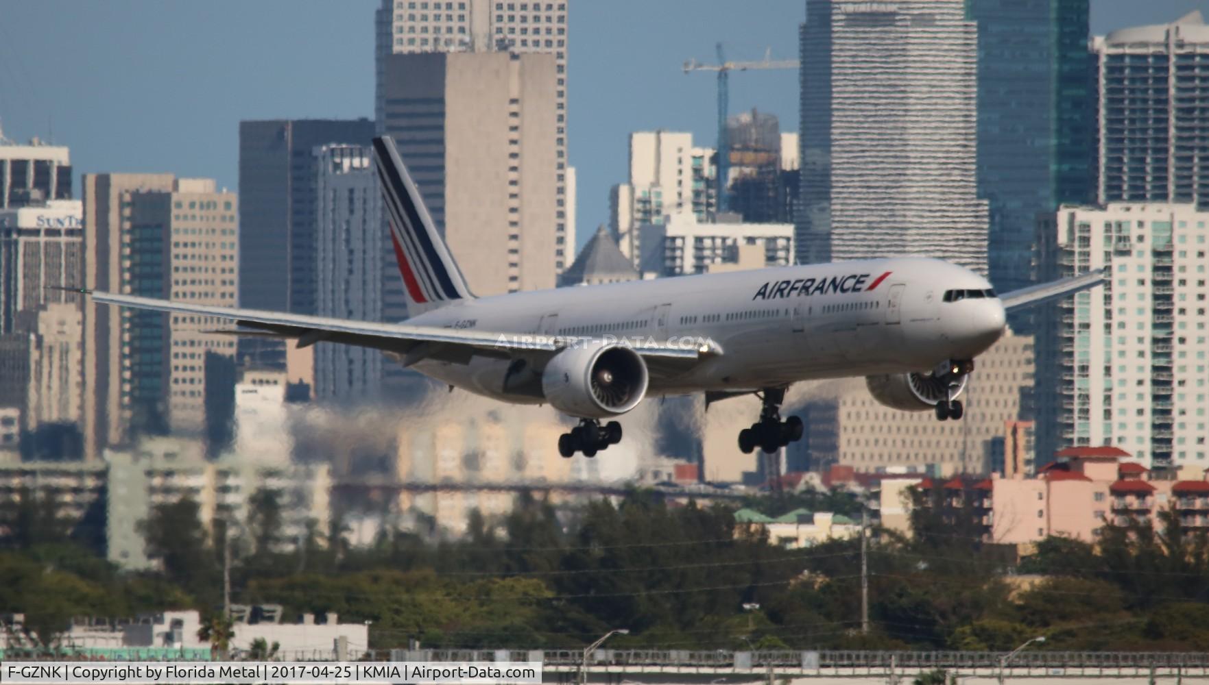 F-GZNK, 2011 Boeing 777-328/ER C/N 39971, MIA 2017