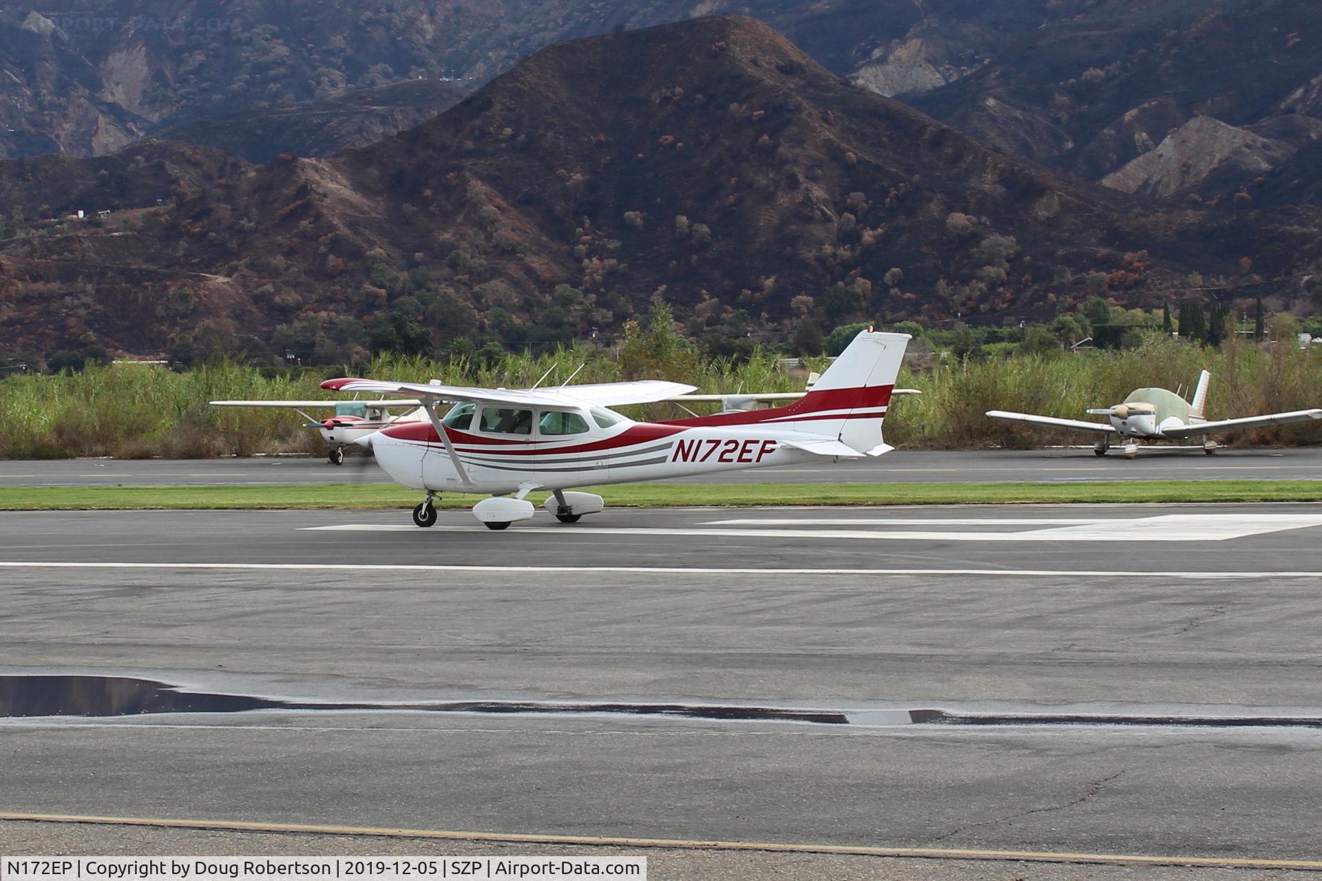 N172EP, 1976 Cessna 172N C/N 17267932, 1976 Cessna 172N SKYHAWK II, Lycoming O-360-H2AD 160 Hp, takeoff roll Rwy 04