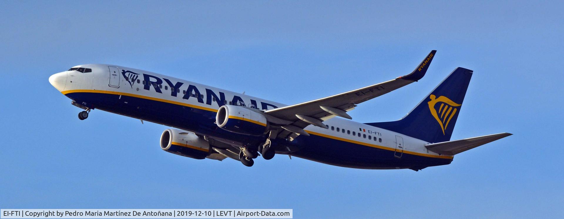 EI-FTI, 2016 Boeing 737-8AS C/N 44759, Aeropuerto de Foronda - Vitoria-Gasteiz - Euskadi - España