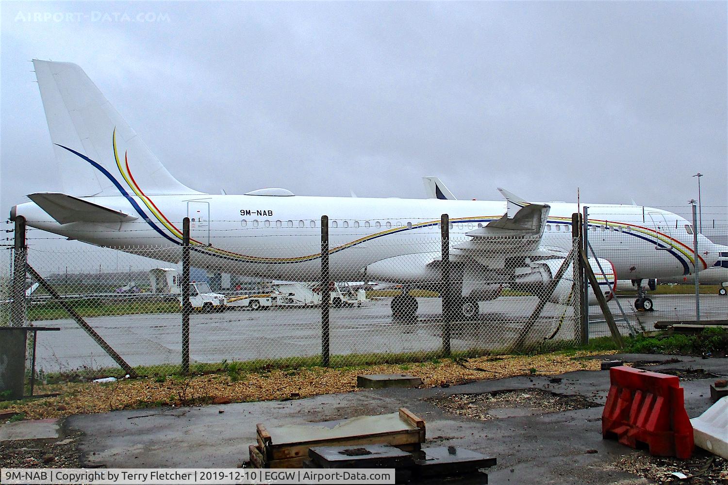 9M-NAB, 2010 Airbus ACJ320 (A320-214/CJ) C/N 4199, At Luton