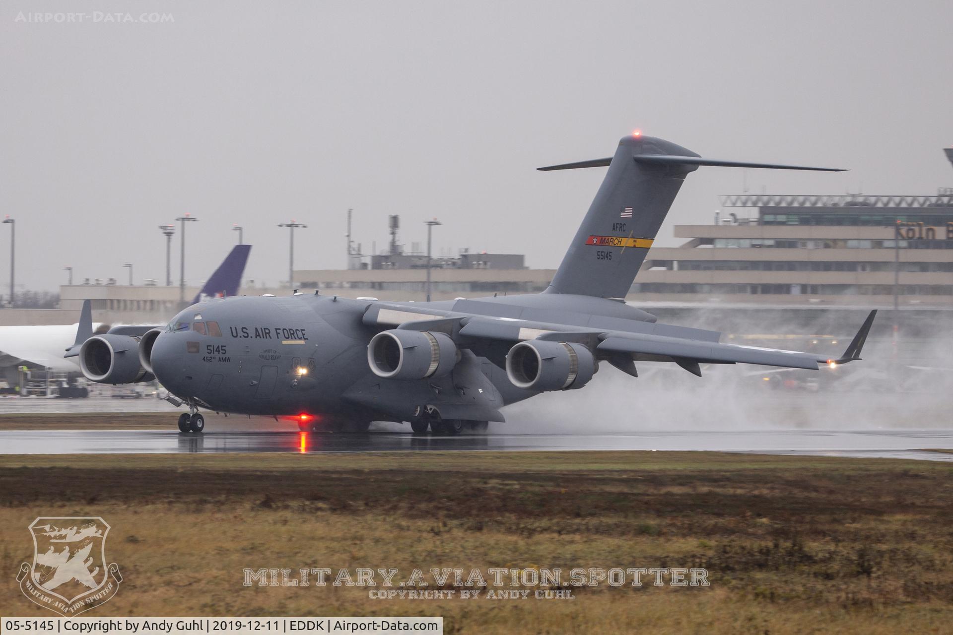 05-5145, 2005 Boeing C-17A Globemaster III C/N P-145, Rainy day
