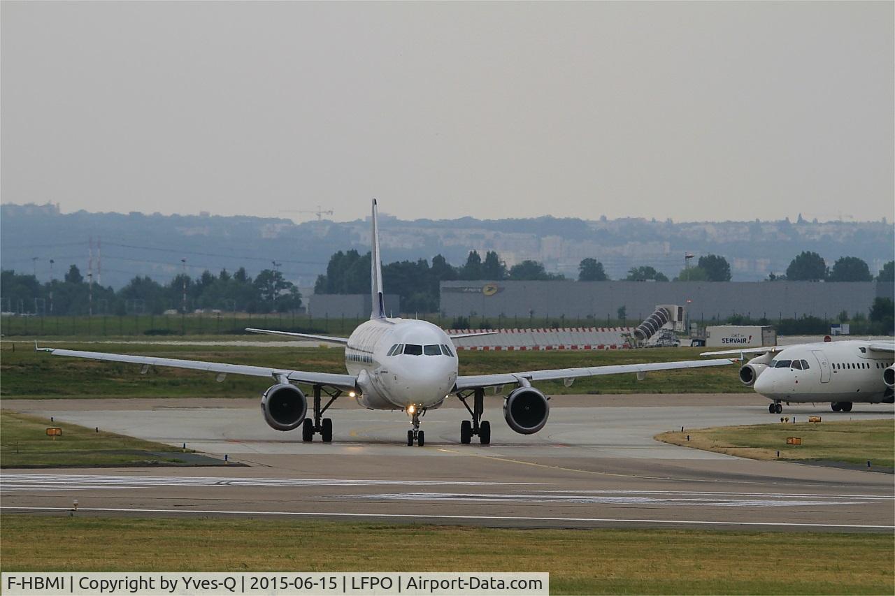 F-HBMI, 1996 Airbus A319-114 C/N 639, Airbus A319-114, Holding point rwy 08, Paris-Orly Airport (LFPO-ORY)