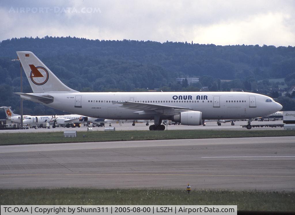 TC-OAA, 1994 Airbus A300B4-605R C/N 744, Taxiing to the gate...