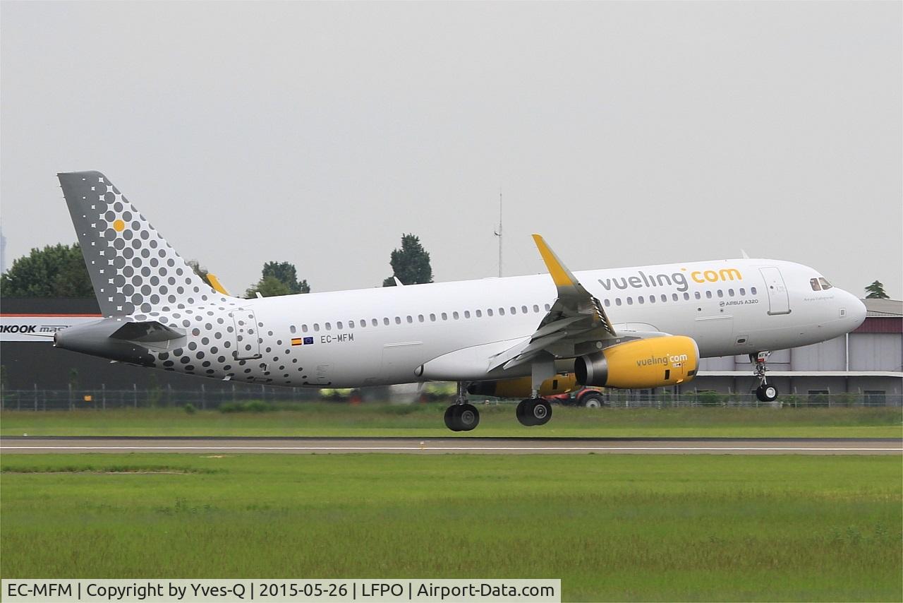 EC-MFM, 2015 Airbus A320-232 C/N 6571, Airbus A320-232, Landing rwy 06, Paris-Orly airport (LFPO-ORY)