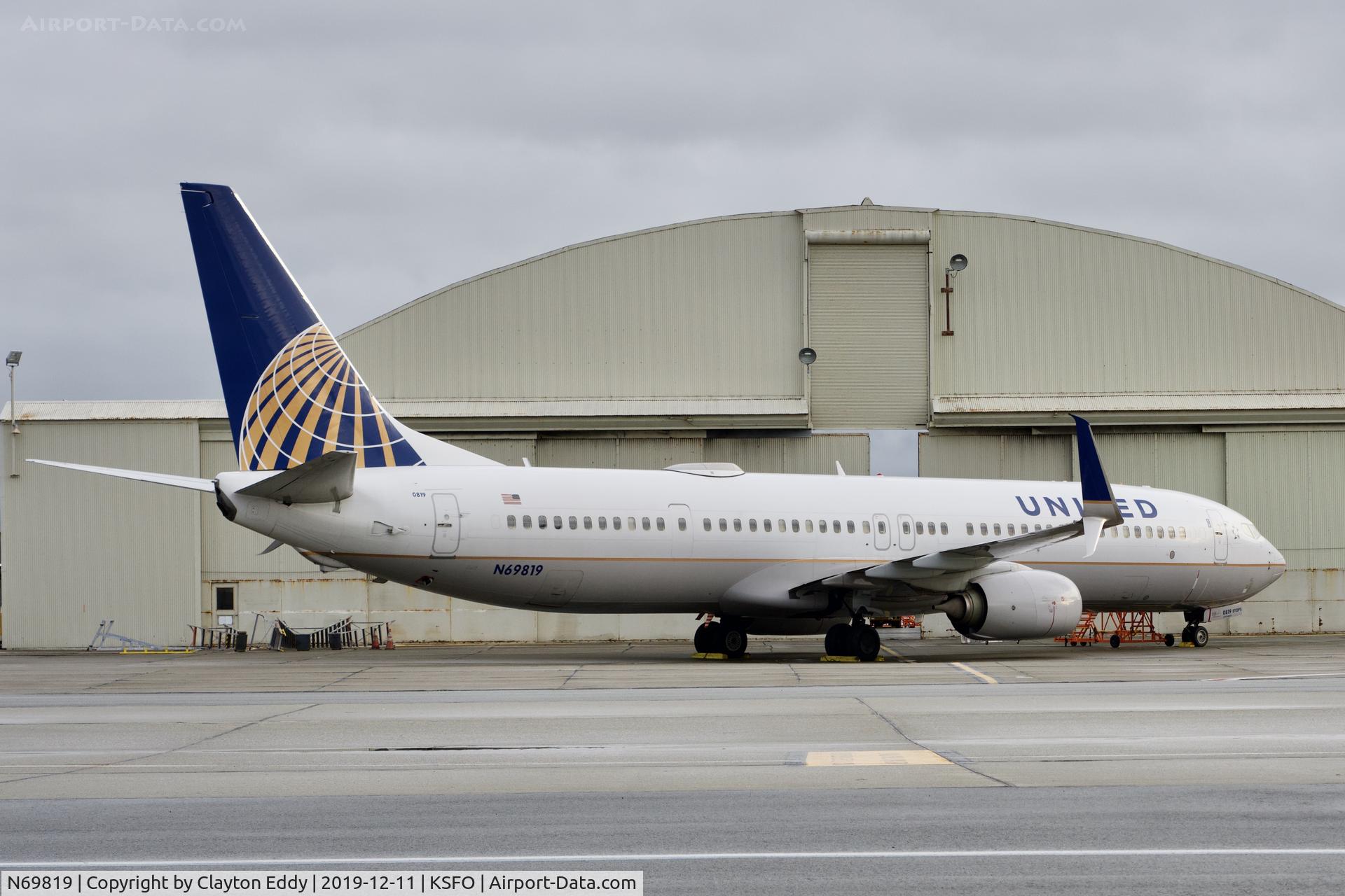 N69819, 2014 Boeing 737-924/ER C/N 43533, SFO 2019.