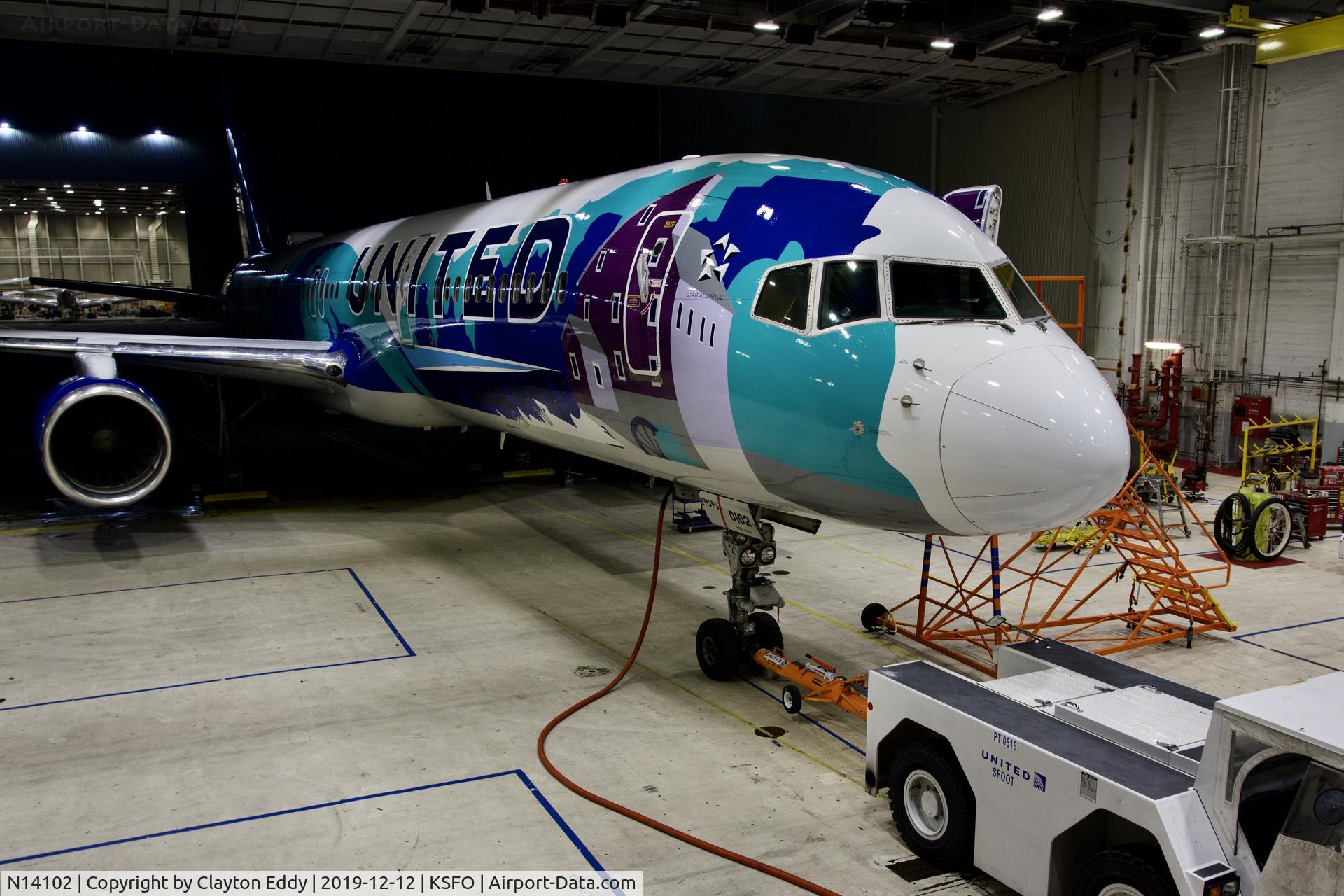 N14102, 1994 Boeing 757-224 C/N 27292, SFO 2019.