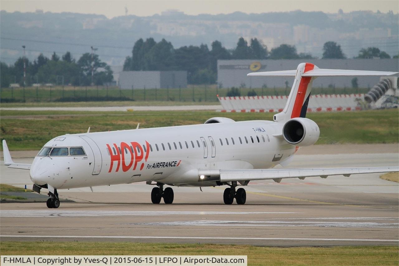 F-HMLA, 2010 Bombardier CRJ-1000EL NG (CL-600-2E25) C/N 19004, Canadair Regional Jet CRJ-1000, Lining up prior take off rwy 08, Paris-Orly airport (LFPO-ORY)