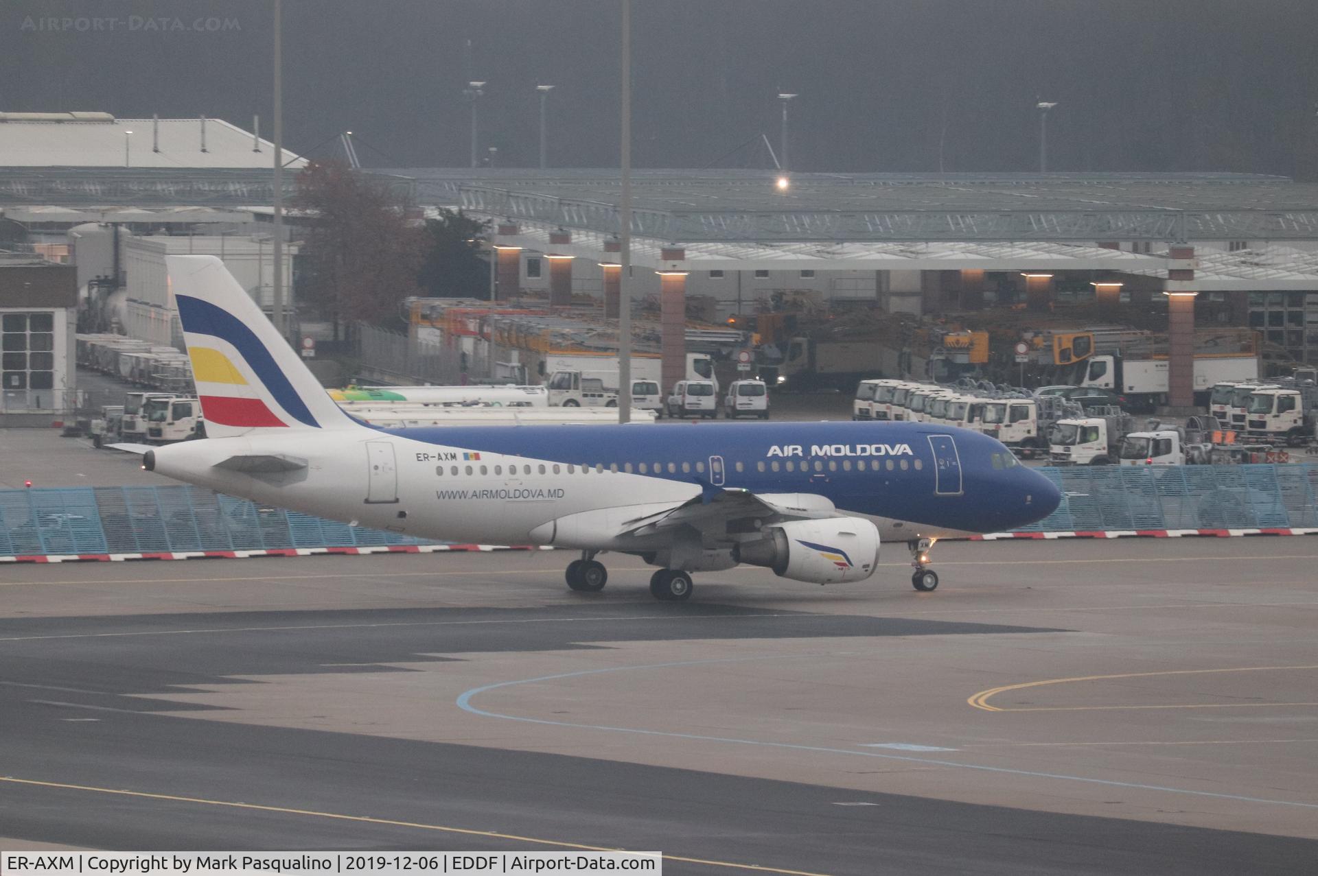 ER-AXM, 2002 Airbus A319-112 C/N 1786, Airbus A319-112