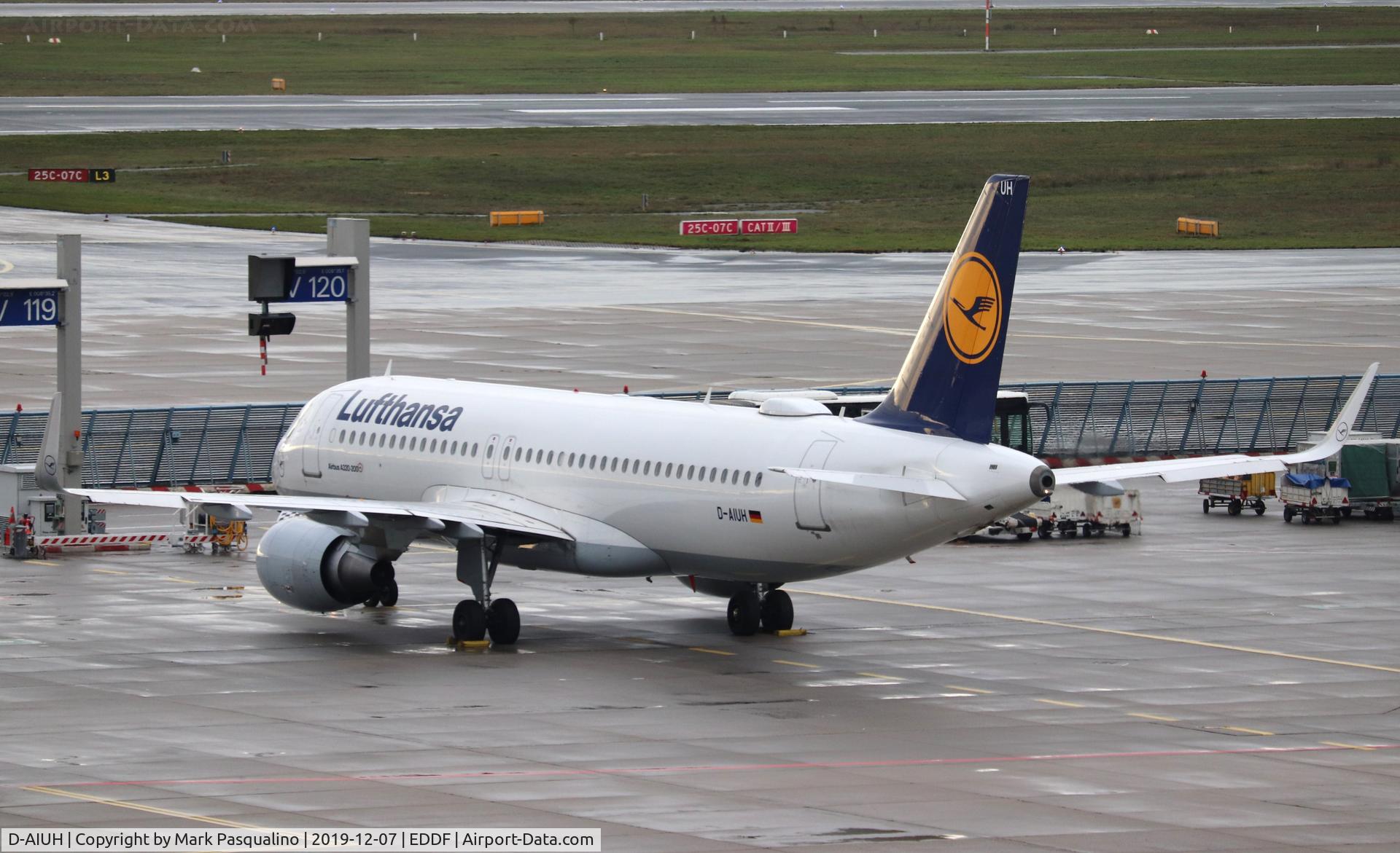 D-AIUH, 2014 Airbus A320-214 C/N 6225, Airbus A320-214