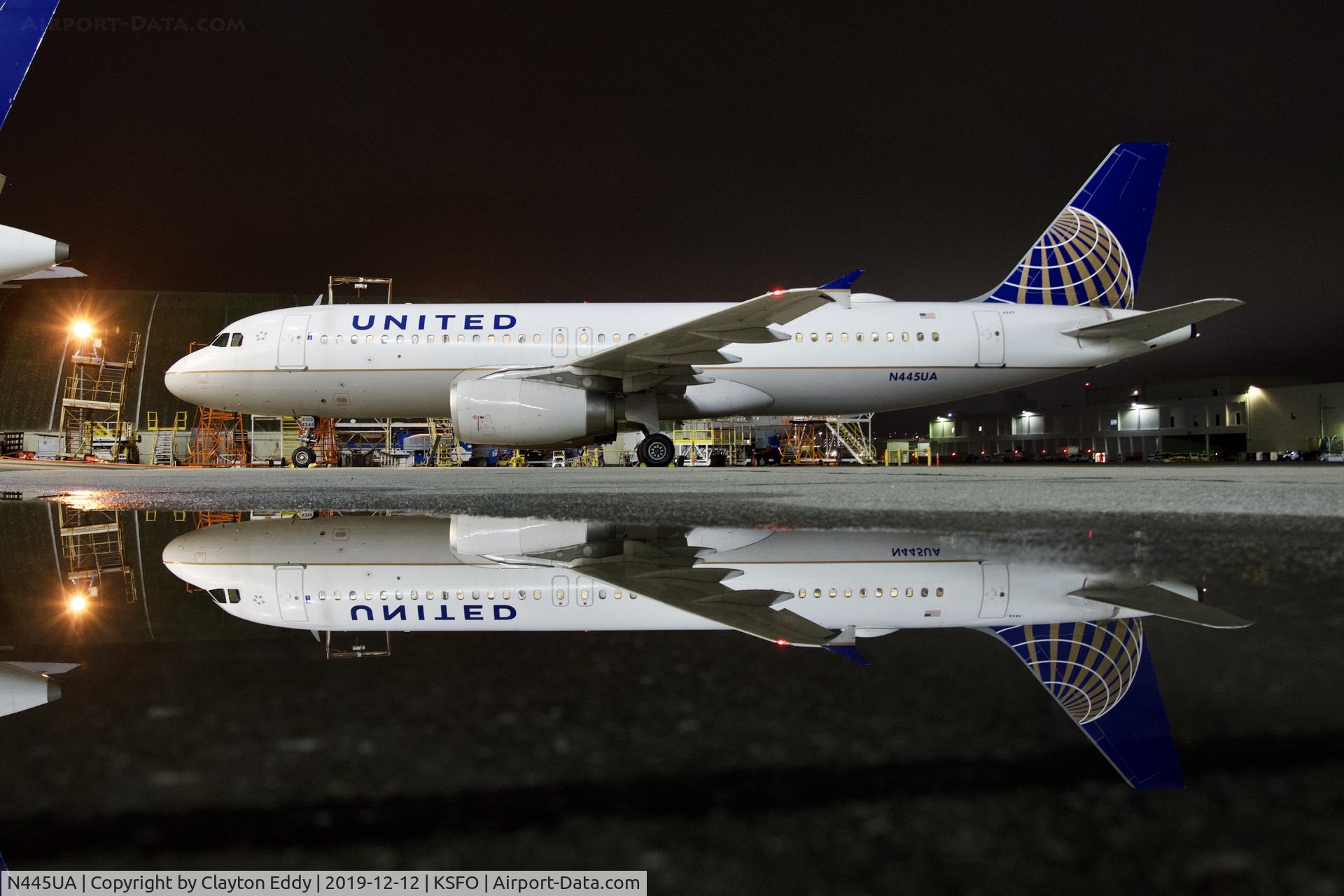 N445UA, 1998 Airbus A320-232 C/N 826, SFO 2019.