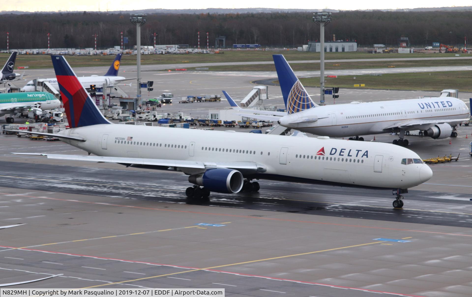 N829MH, 2000 Boeing 767-432/ER C/N 29700, Boeing 767-432/ER