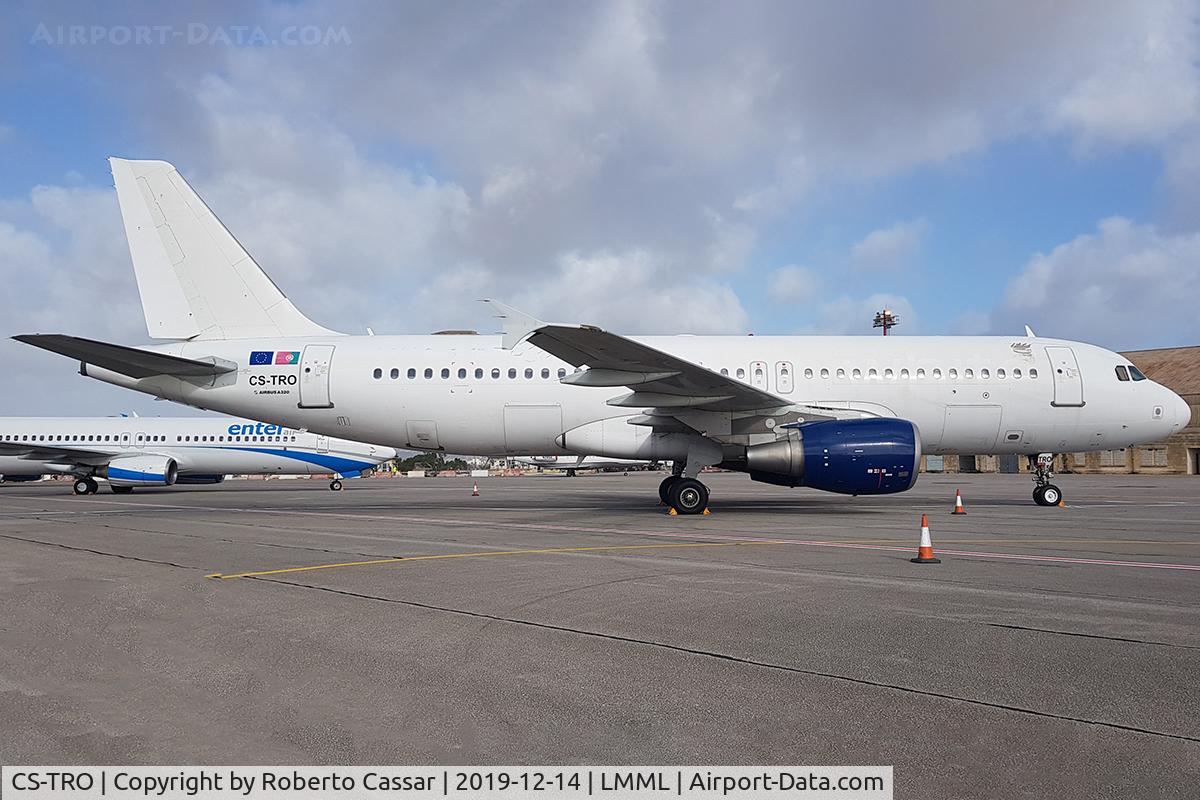 CS-TRO, 1995 Airbus A320-214 C/N 548, Park 2