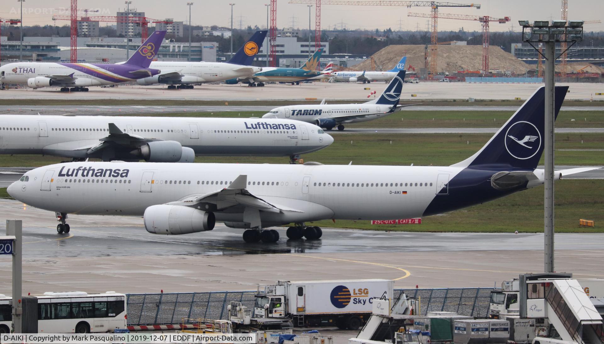 D-AIKI, 2005 Airbus A330-343X C/N 687, Airbus A330-343X
