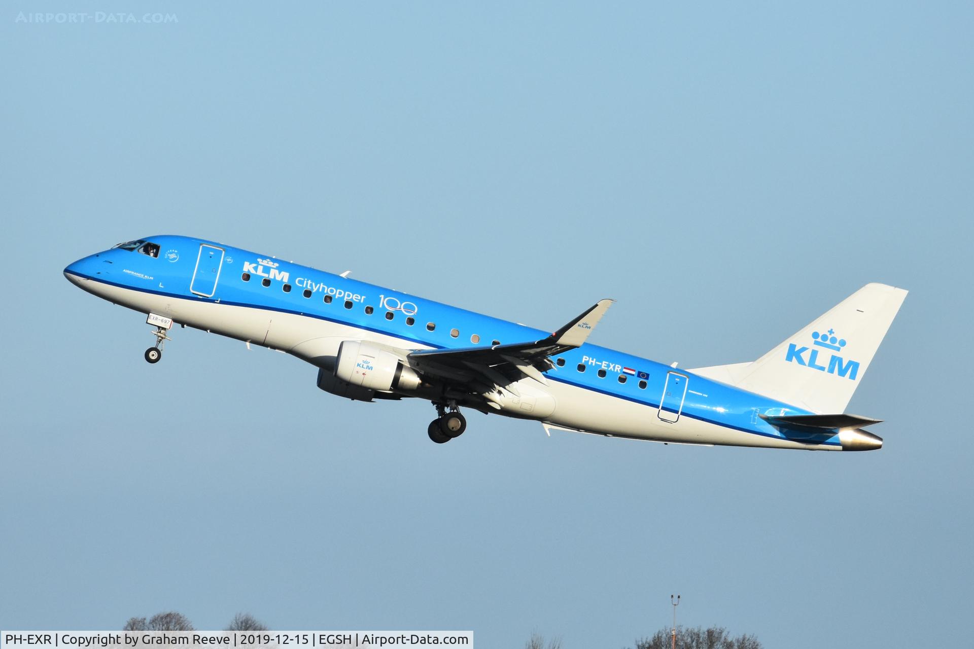PH-EXR, 2017 Embraer 175STD (ERJ-170-200STD) C/N 17000697, Departing from Norwich.