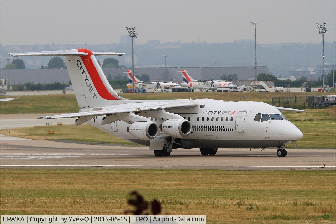 EI-WXA, 1997 British Aerospace Avro 146-RJ85A C/N E2310, British Aerospace RJ85A, Ready to take off rwy 08, Paris-Orly airport (LFPO-ORY)