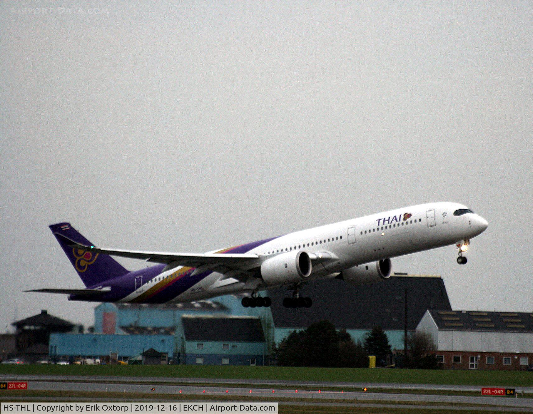 HS-THL, 2018 Airbus A350-941 C/N 185, HS-THL taking off rw 22L. First visit in CPH of a THAI A350