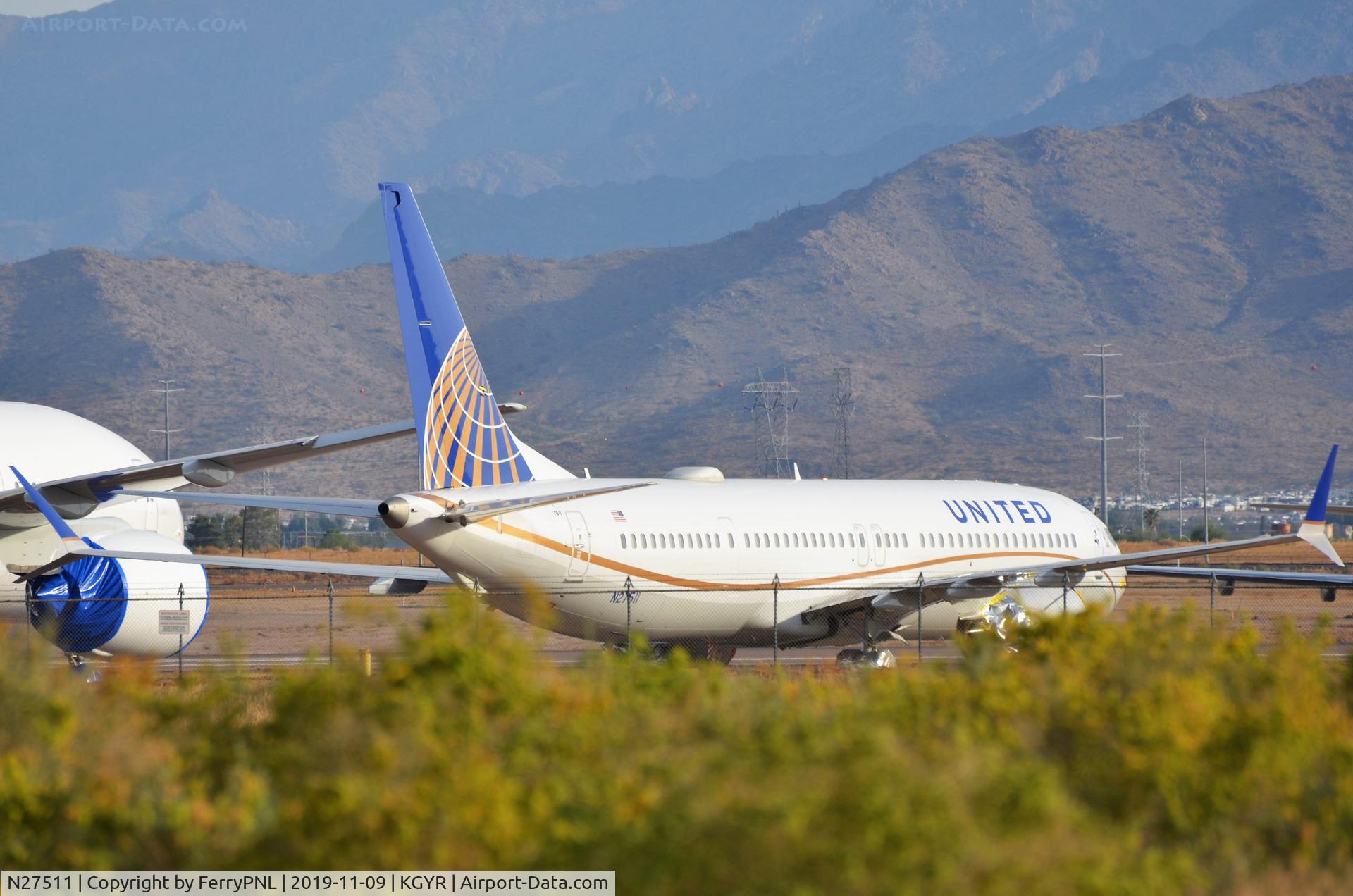 N27511, 2018 Boeing 737-9 MAX C/N 64493, United B739M awaiting better times in GYR