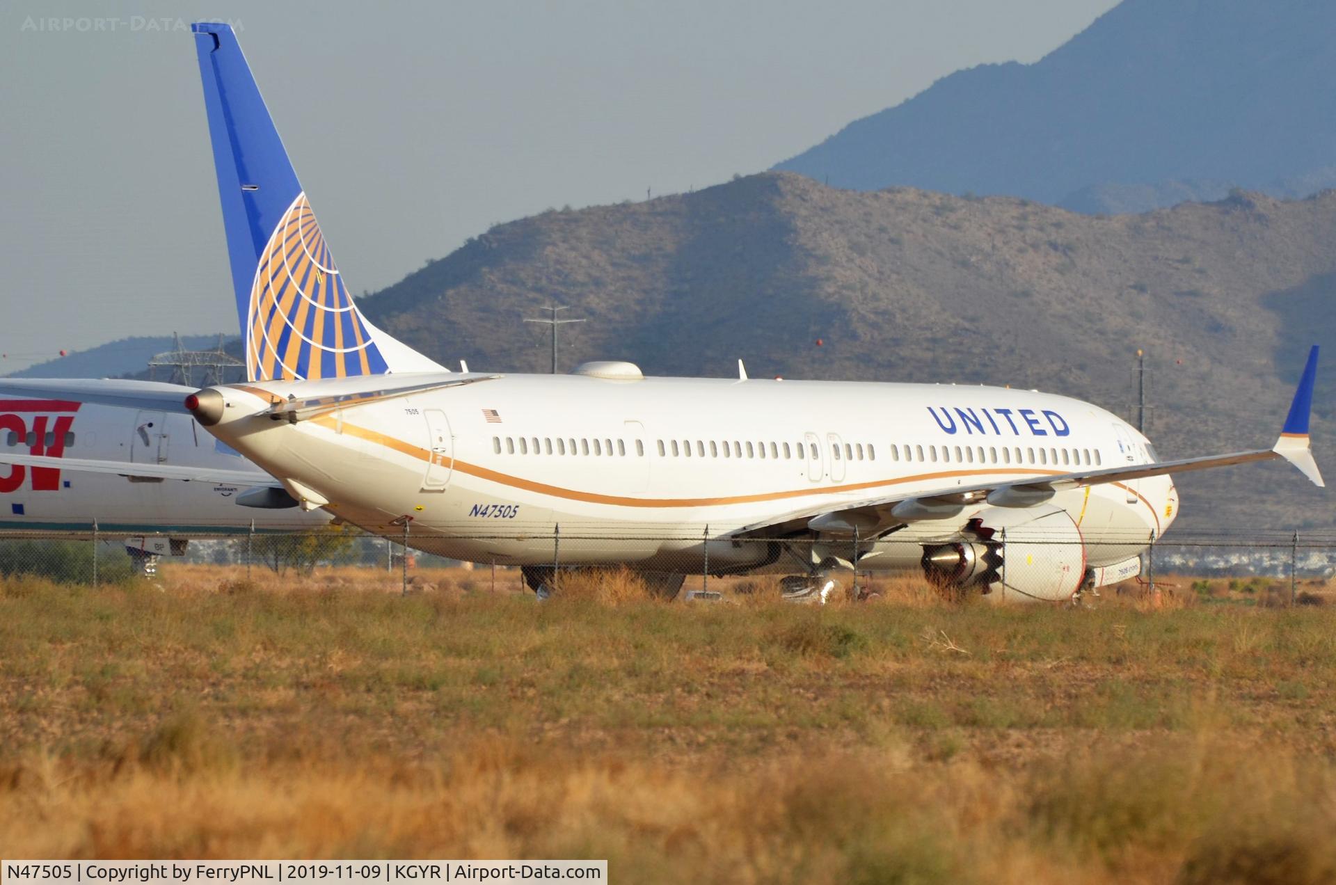N47505, 2018 Boeing 737-9 MAX C/N 43433, One of many United B739M's stored in GYR