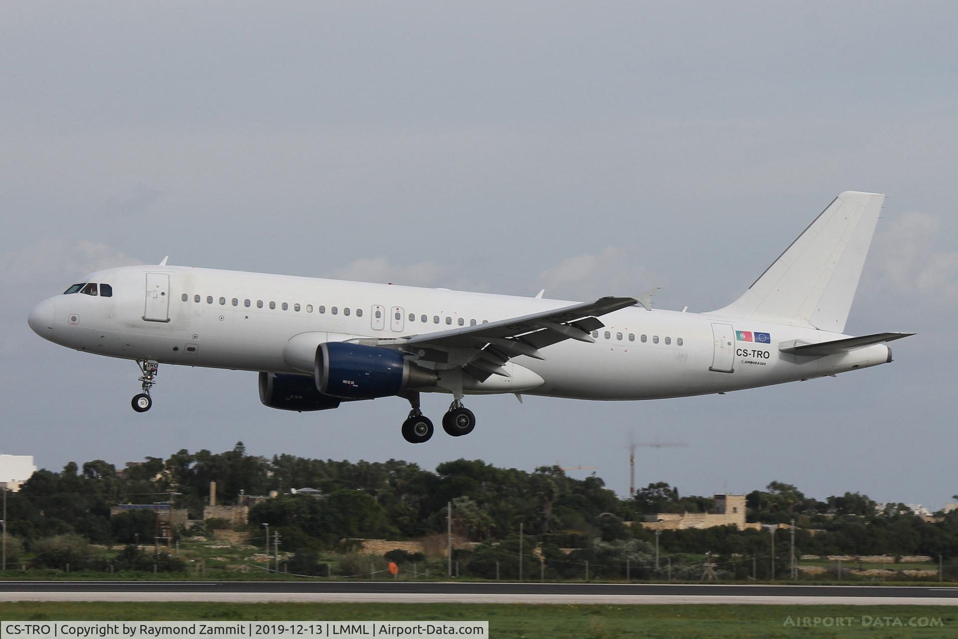 CS-TRO, 1995 Airbus A320-214 C/N 548, A320 CS-TRO White