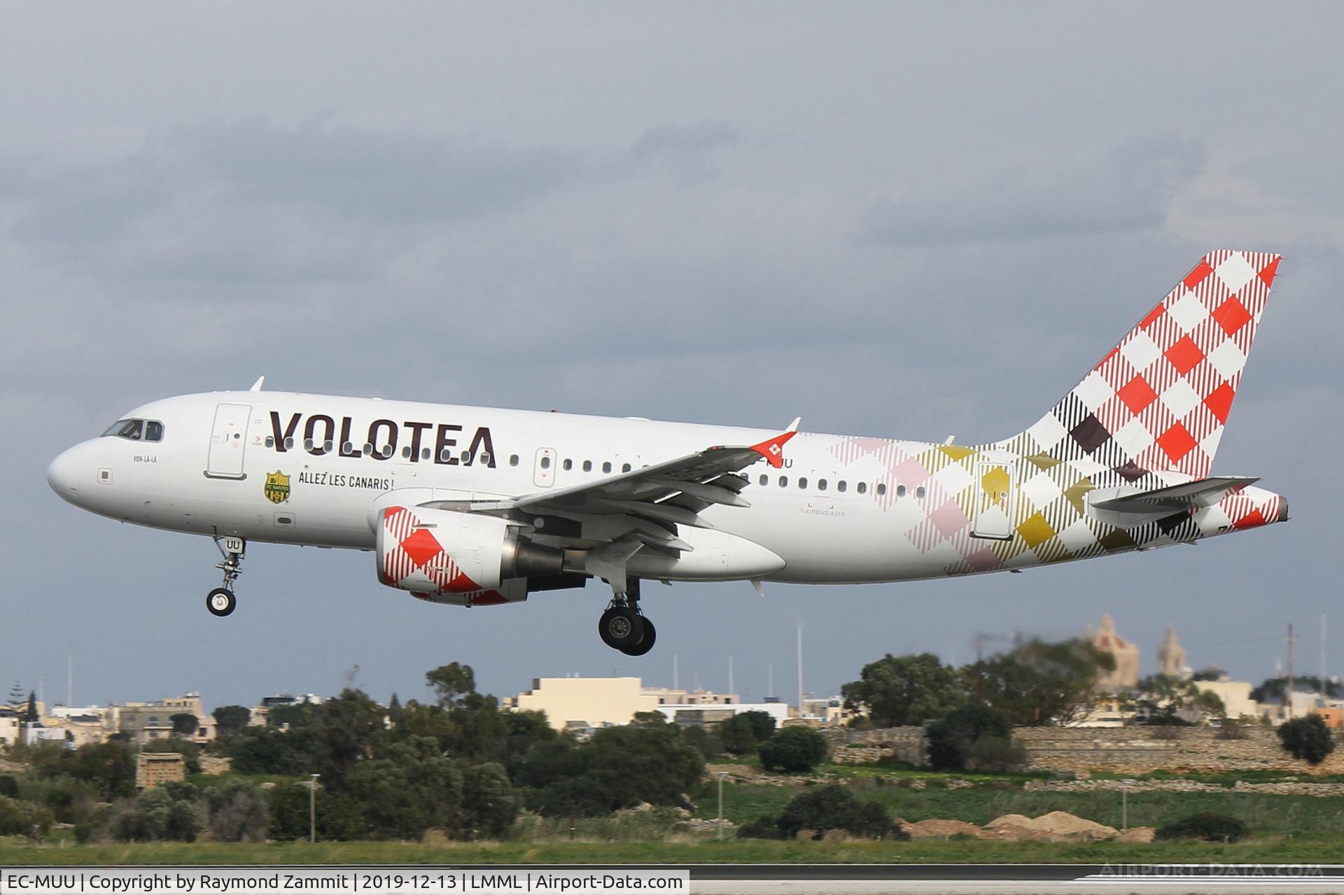 EC-MUU, 2004 Airbus A319-111 C/N 2253, A319 EC-MUU Volotea