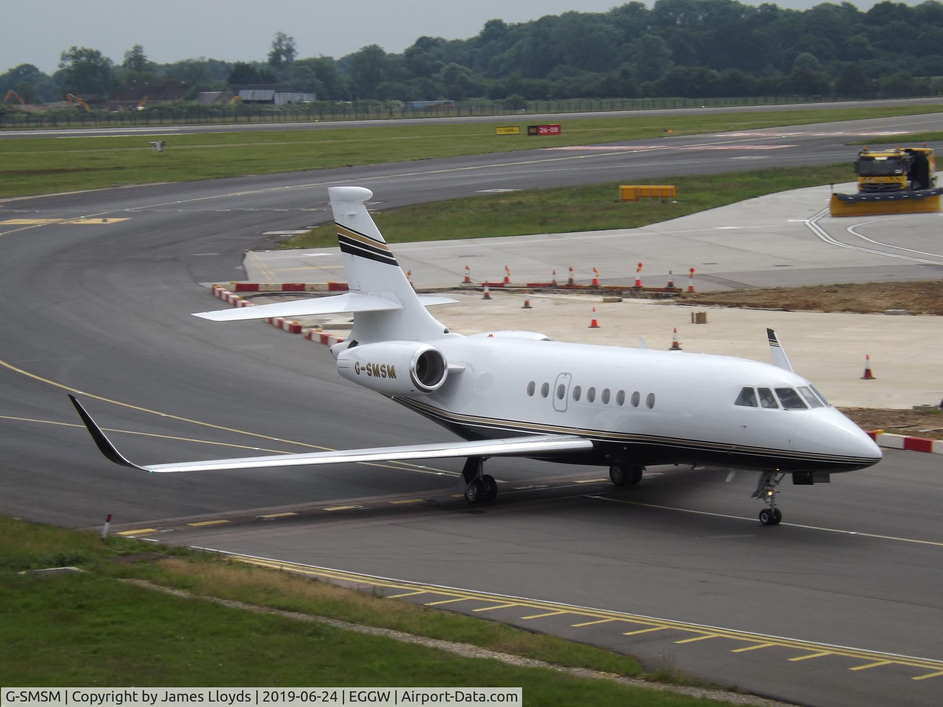 G-SMSM, 2016 Dassault Falcon 2000EX C/N 325, Seen taxing in at her home base at Luton Airport