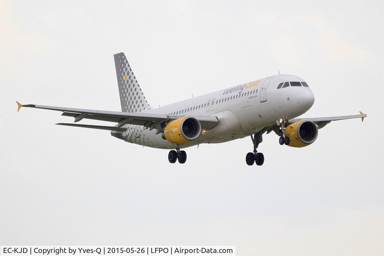 EC-KJD, 2007 Airbus A320-216 C/N 3237, Airbus A320-216, Short approach rwy 06, Paris-Orly airport (LFPO-ORY)