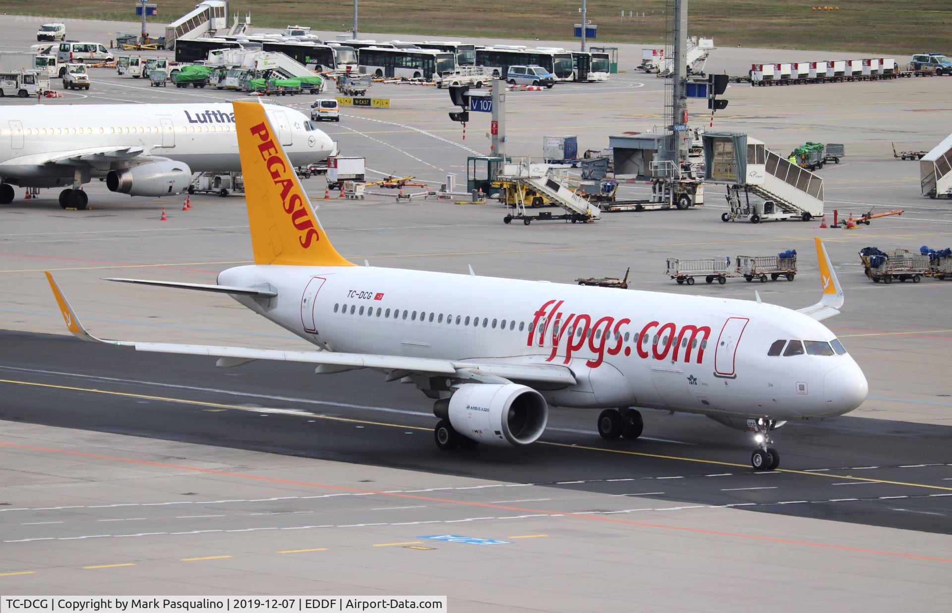 TC-DCG, 2015 Airbus A320-216 C/N 6597, Airbus A320-216