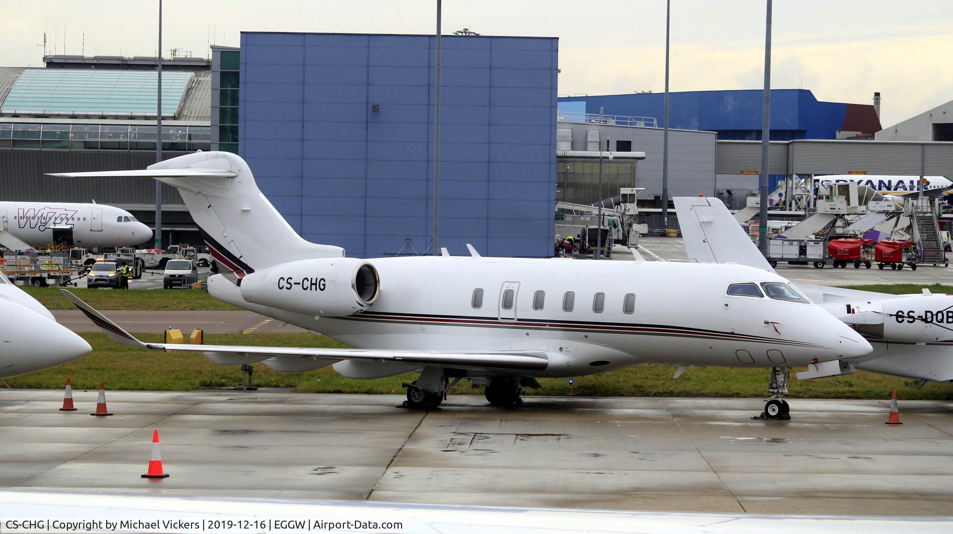 CS-CHG, 2017 Bombardier Challenger 350 (BD 100-1A10) C/N 20699, Parked up
