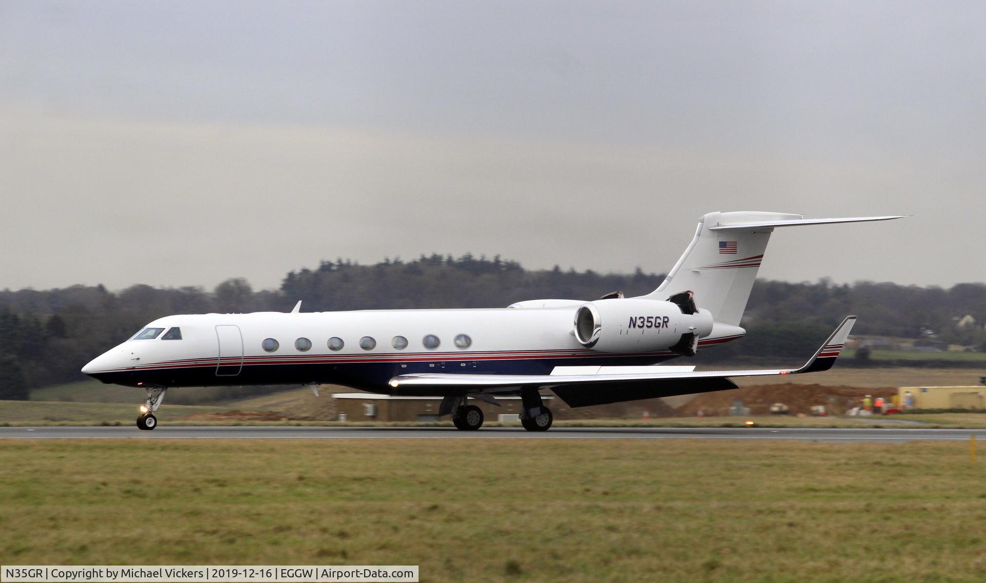 N35GR, 2008 Gulfstream Aerospace GV-SP (G550) C/N 5183, Landing LTN