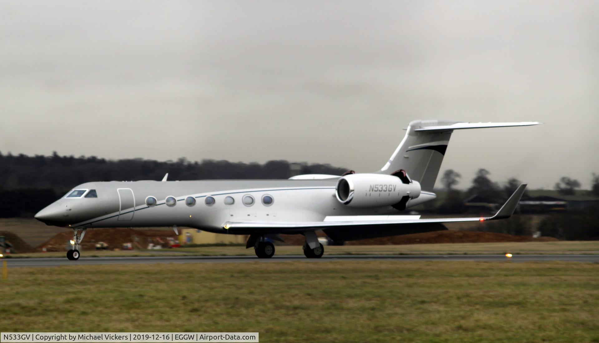 N533GV, Gulfstream Aerospace GV-SP (G550) C/N 5330, Landing LTN