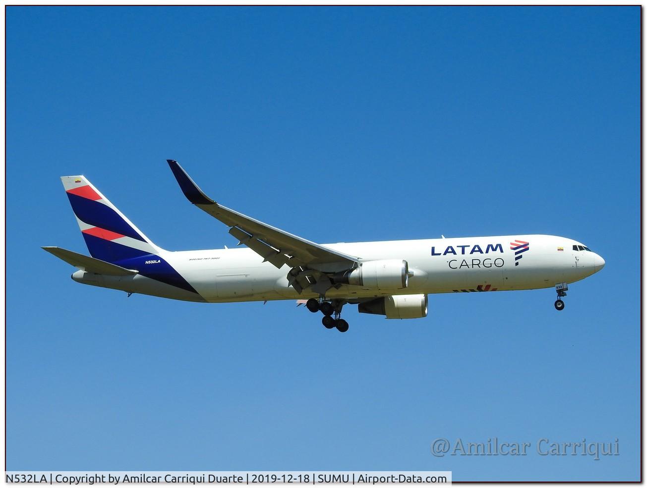 N532LA, 2000 Boeing 767-316F/ER C/N 30780, LANDING IN SUMU