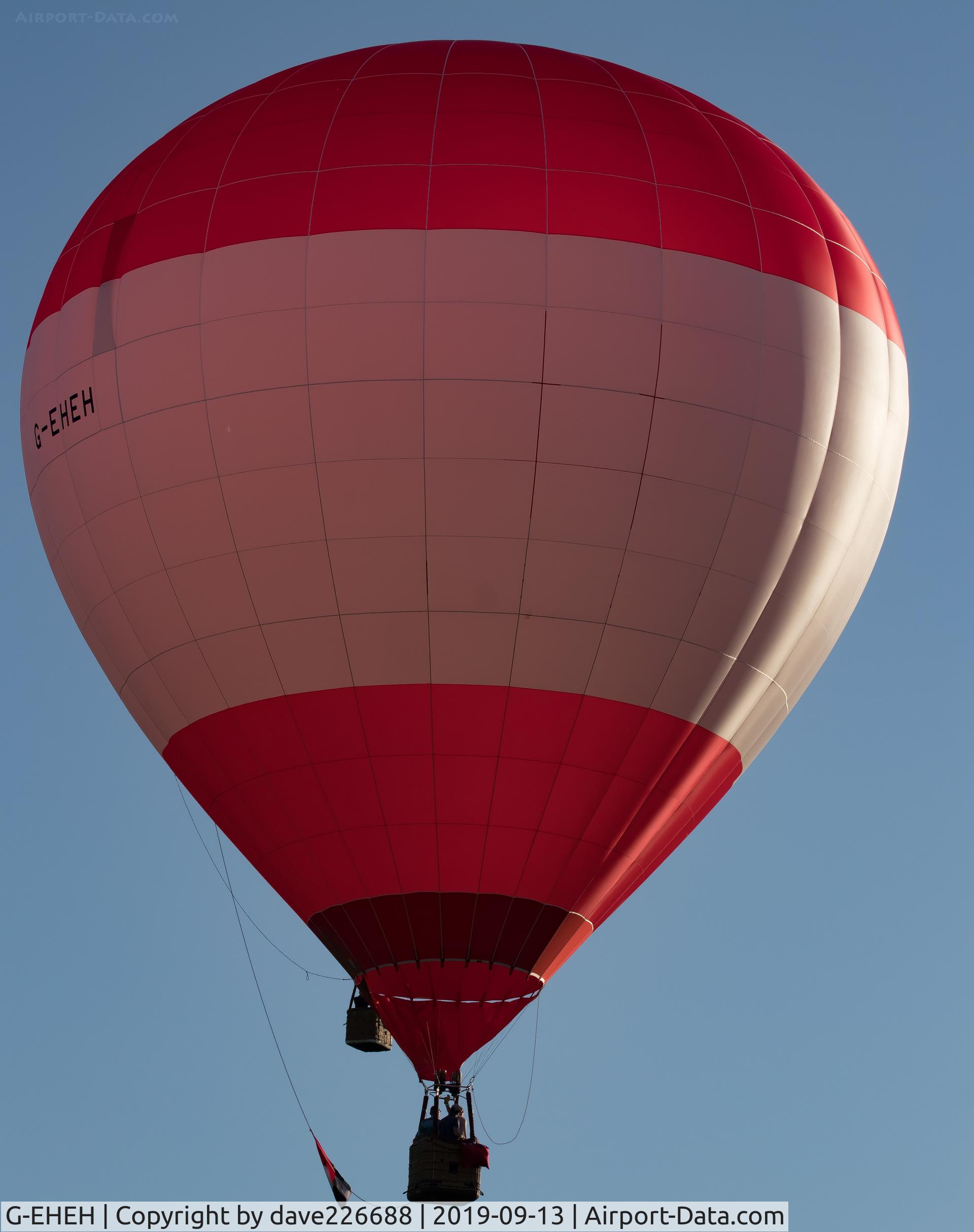 G-EHEH, 2016 Lindstrand LTL Series 1-90 C/N 001, G EHEH at the 2019 longleat SkySafari