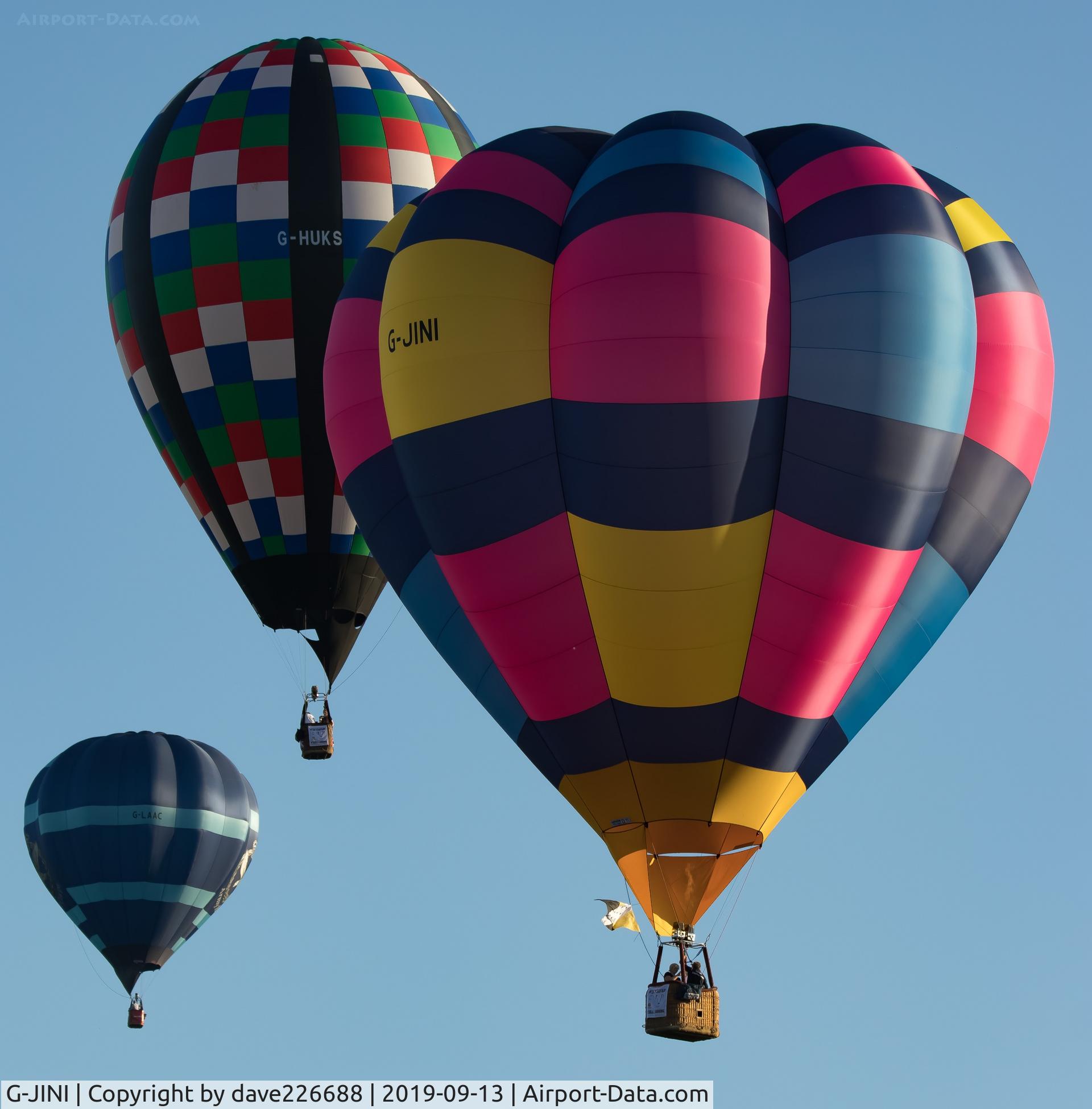 G-JINI, 2007 Cameron Balloons V-77 C/N 11025, G JINI at the 2019 Longleat Skysafari