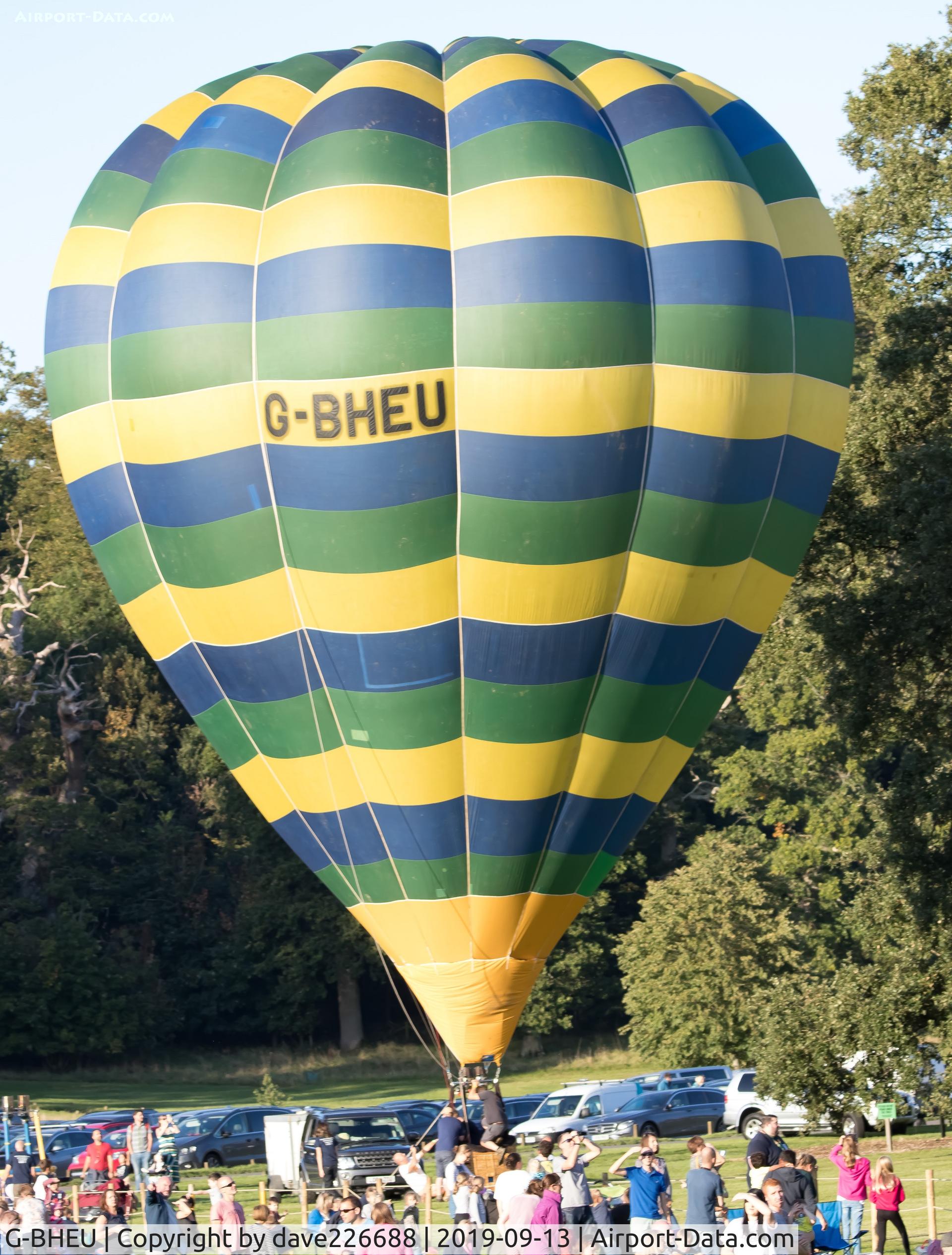 G-BHEU, 1979 Thunder Balloons AX7-65 C/N 238, G BHEU tethered at the longleat Skysafari 2019