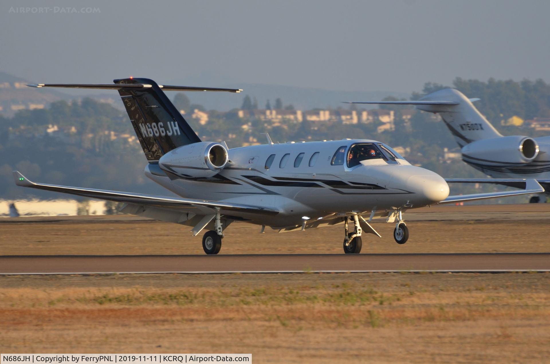 N686JH, 2013 Cessna 525 Citation M2 C/N 525-0810, Landing of Sky Five Ce525 M2