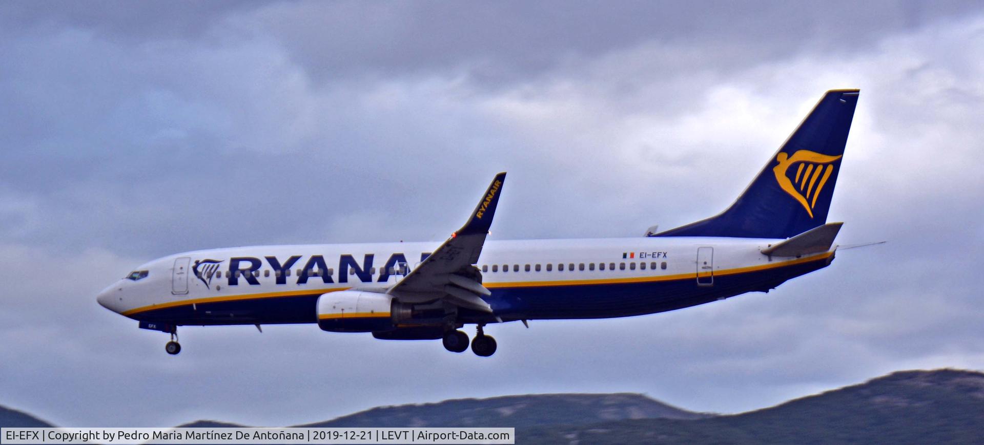 EI-EFX, 2009 Boeing 737-8AS C/N 35019, Aeropuerto de Foronda - Vitoria-Gasteiz - Euskadi - España