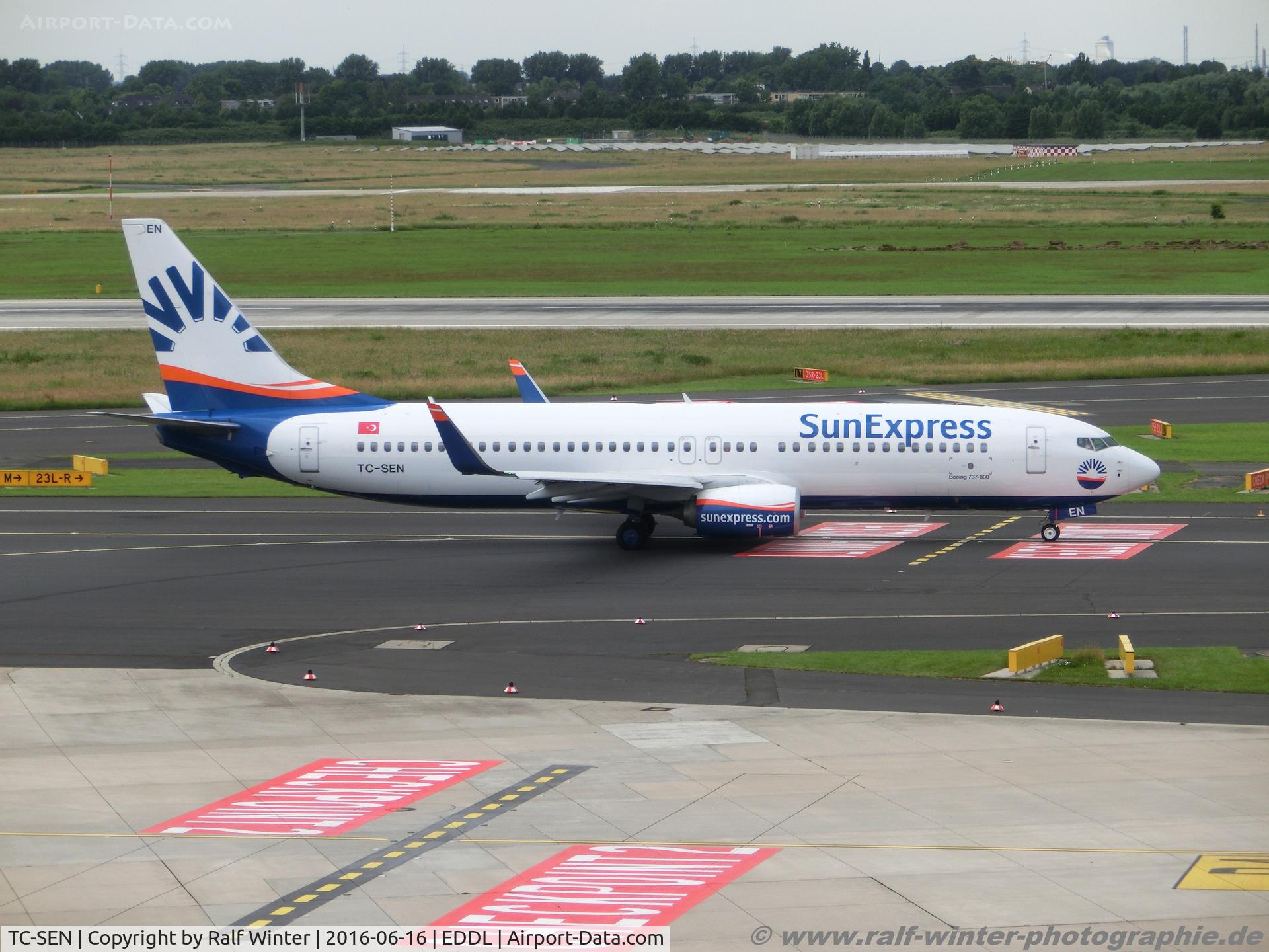 TC-SEN, 2015 Boeing 737-8HC C/N 61174, Boeing 737-8HC(W) - XQ SXS SunExpress - 61174 - TC-SEN - 16.06.2016 - DUS