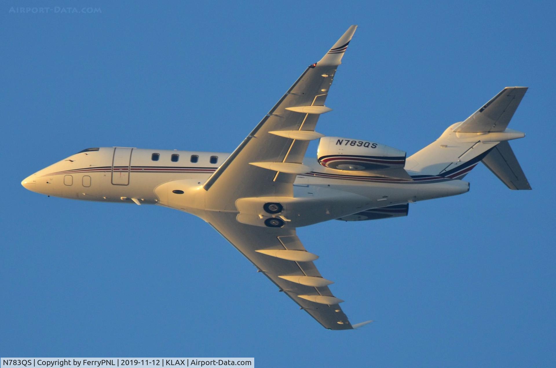 N783QS, 2015 Bombardier Challenger 350 (BD 100-1A10) C/N 20574, Take-off of Netjets CL350