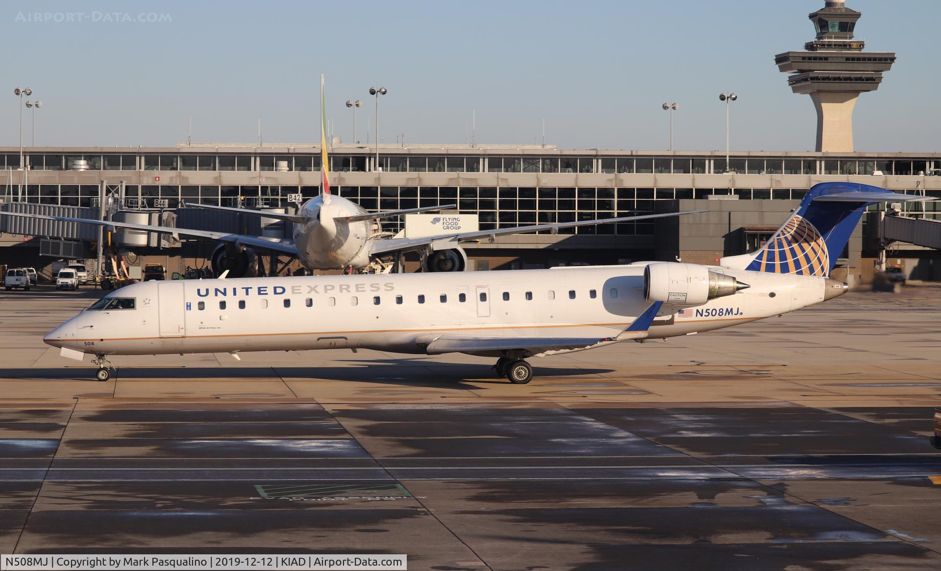 N508MJ, 2003 Bombardier CRJ-700 (CL-600-2C10) Regional Jet C/N 10087, CL-600-2C10