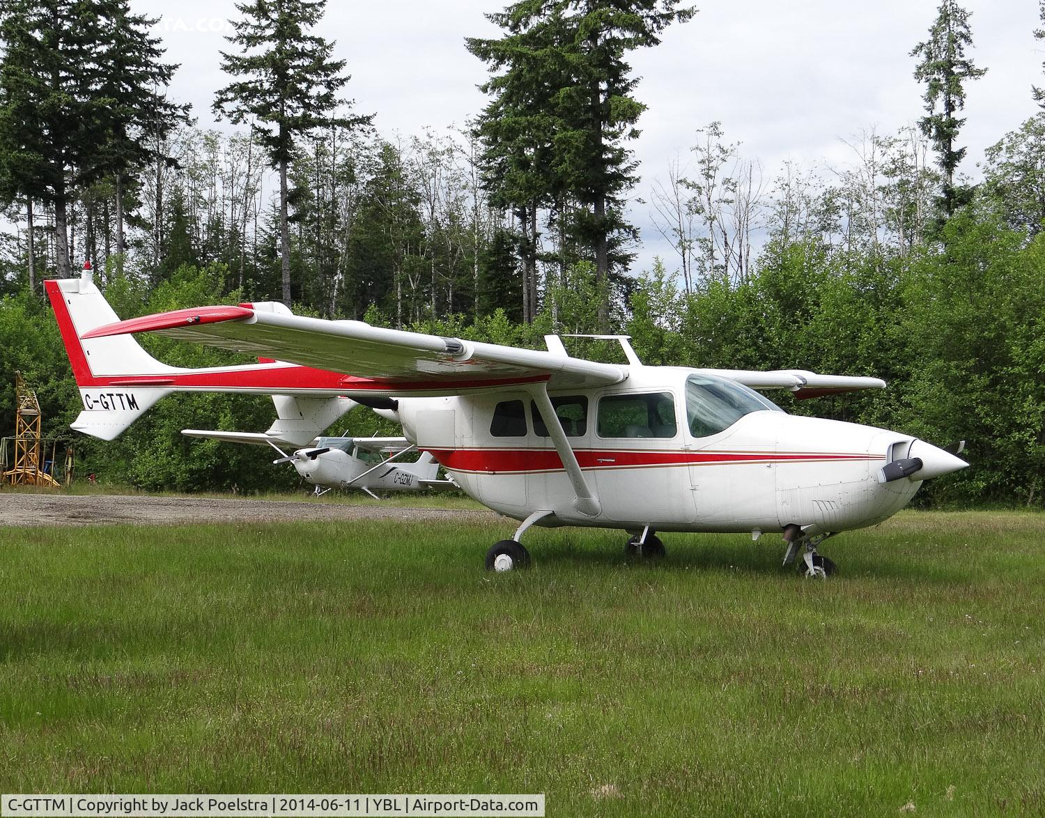 C-GTTM, Cessna T337E C/N 33701307, C-GTTM at Campbell River airport