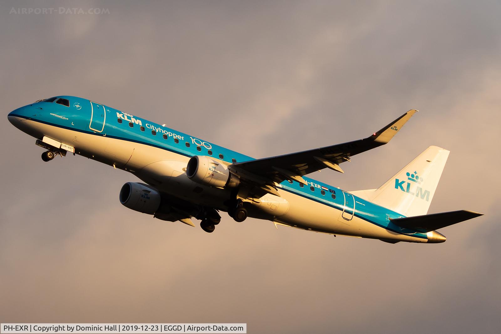 PH-EXR, 2017 Embraer 175STD (ERJ-170-200STD) C/N 17000697, Dawn departure from RWY 27