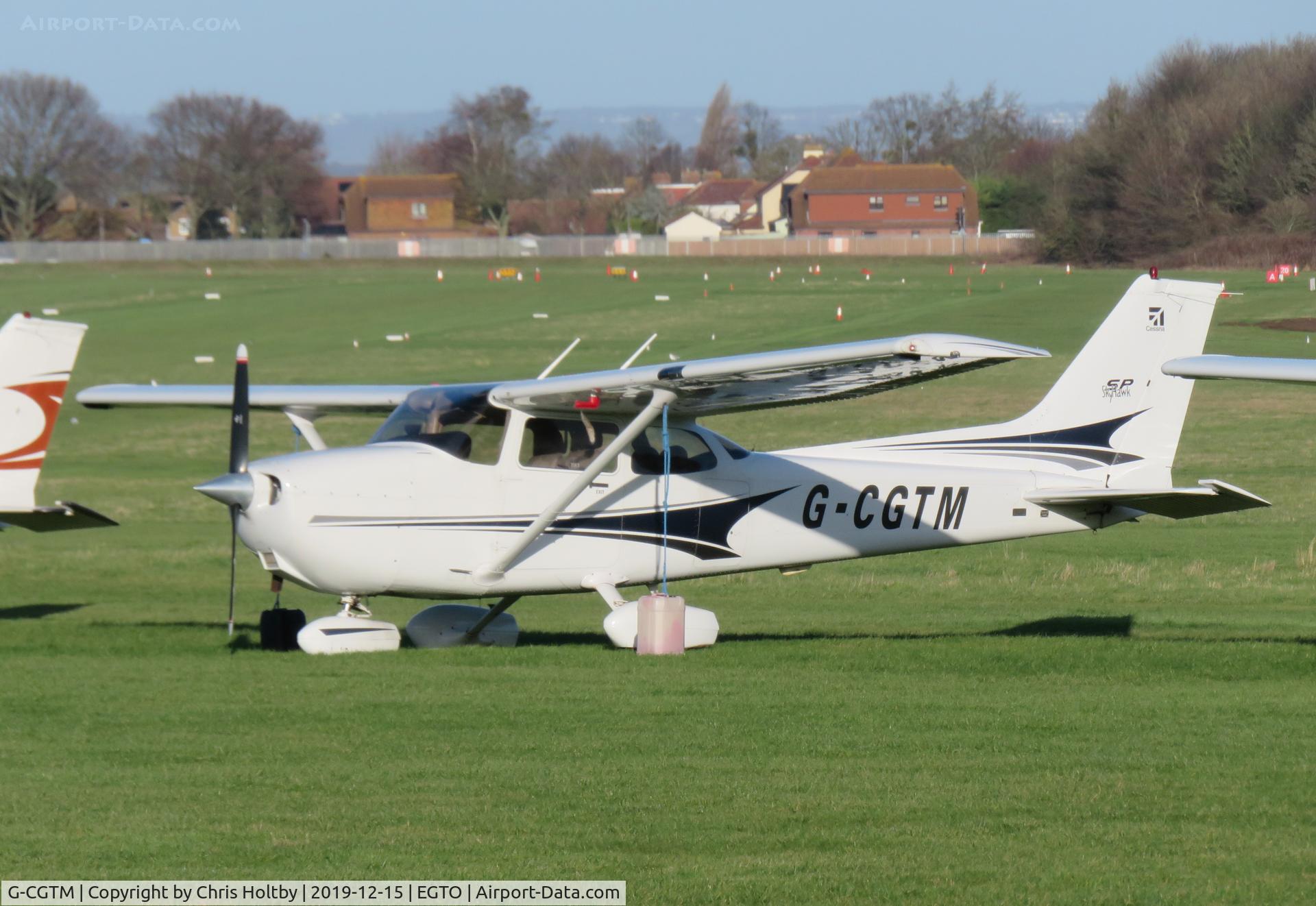 G-CGTM, 2004 Cessna 172S Skyhawk SP C/N 172S9597, Parked at Rochester Airport