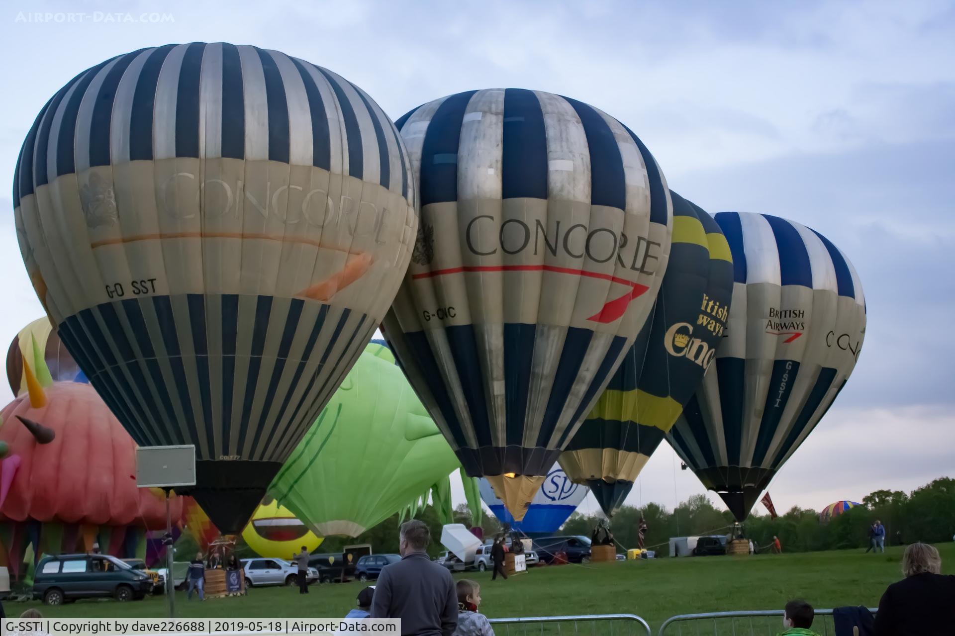 G-SSTI, 1994 Cameron Balloons N-105 C/N 3238, A very special inflation at the Midlands Air festival 2019 - the first time all four 