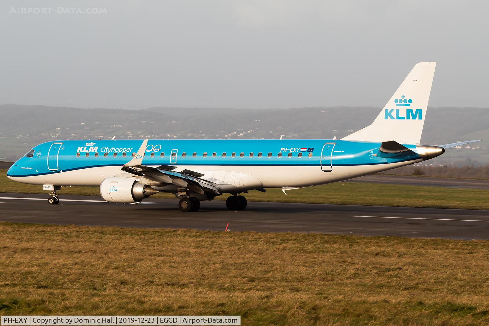 PH-EXY, 2018 Embraer 190STD (ERJ-190-100STD) C/N 19000751, Landing RWY 27