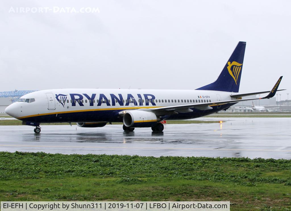 EI-EFH, 2009 Boeing 737-8AS C/N 35012, Taxiing to the Terminal after landing rwy 32L